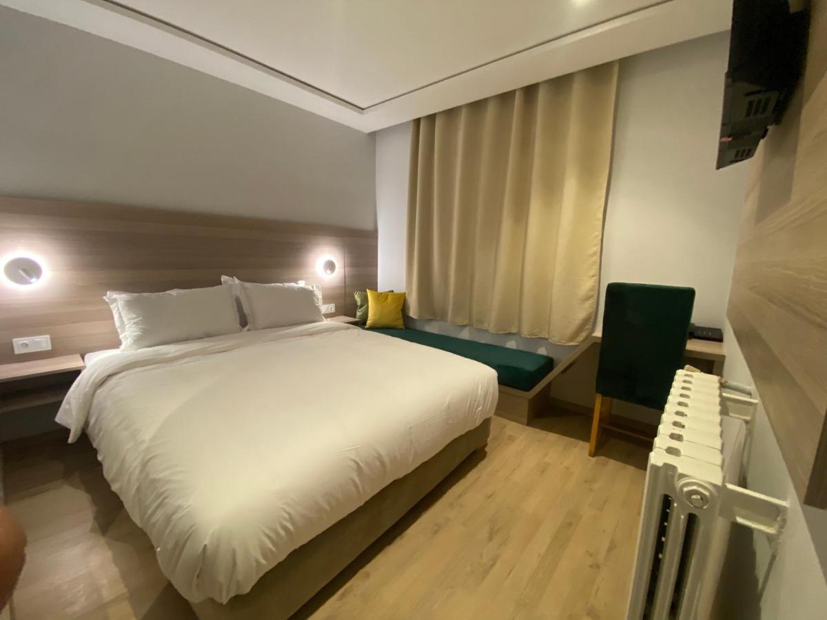 Fajr Hotel Oujda Esterno foto